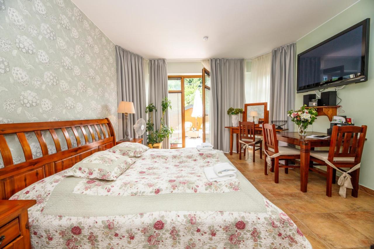 Penzion Sonata Luhacovice Bagian luar foto