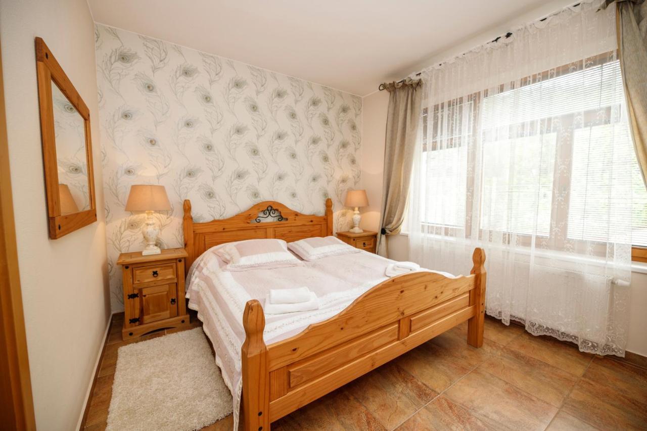 Penzion Sonata Luhacovice Bagian luar foto
